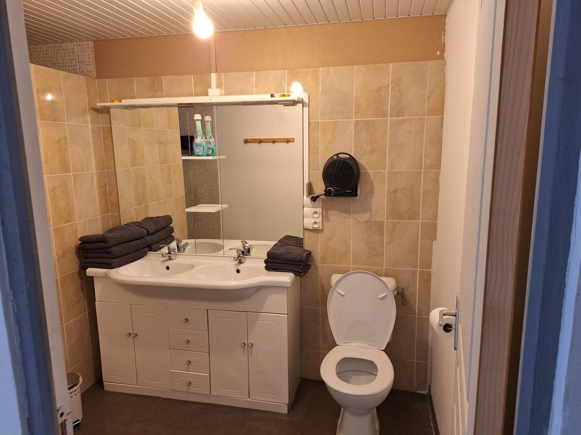 Agreable Studio Tout Equipe Montsoué Eksteriør billede